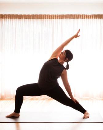Robyn_Bell_Kind_Yoga_1_LR